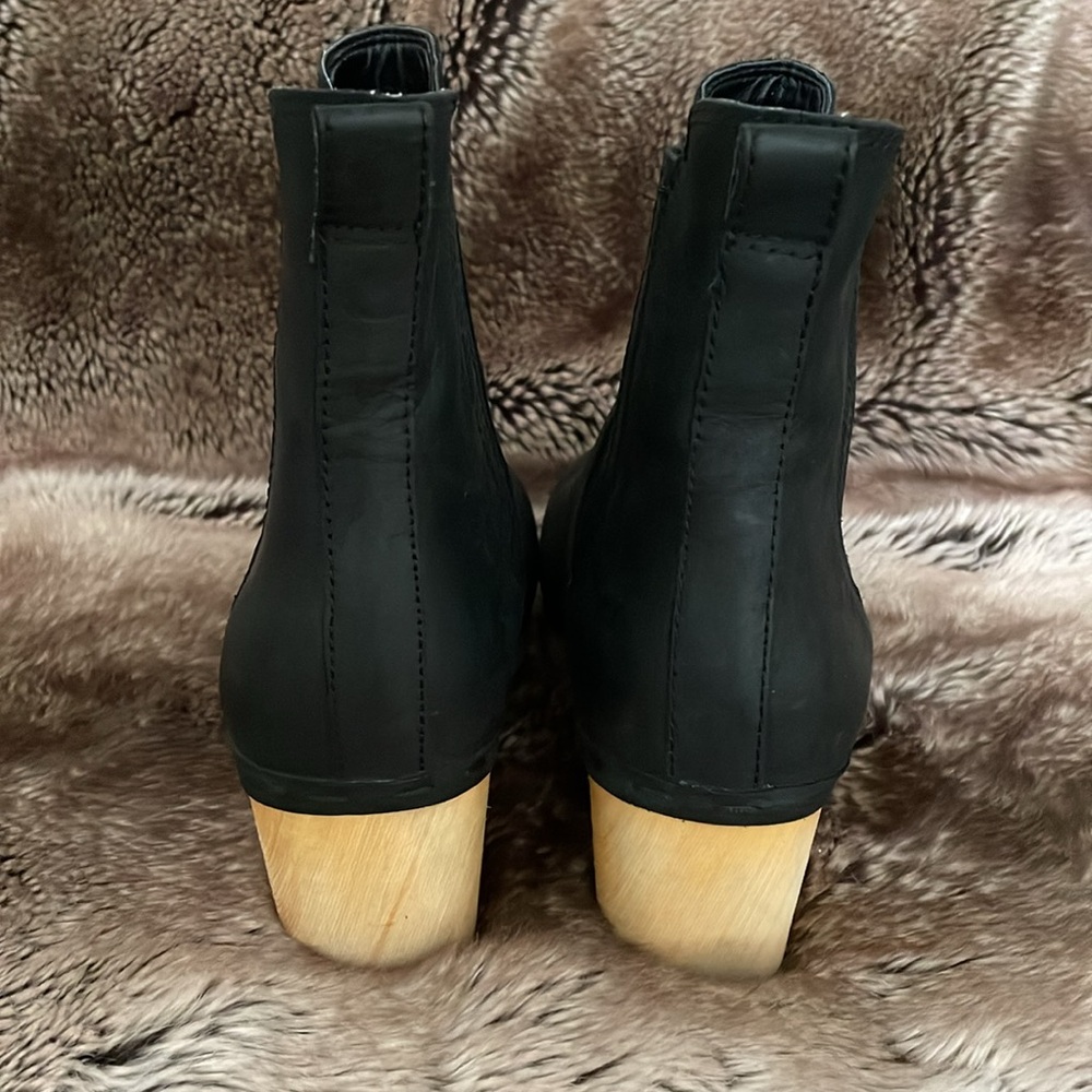 FRYE AND CO. Black Leather Clog Boot with Natural Wood Heel - Picture 5 of 10